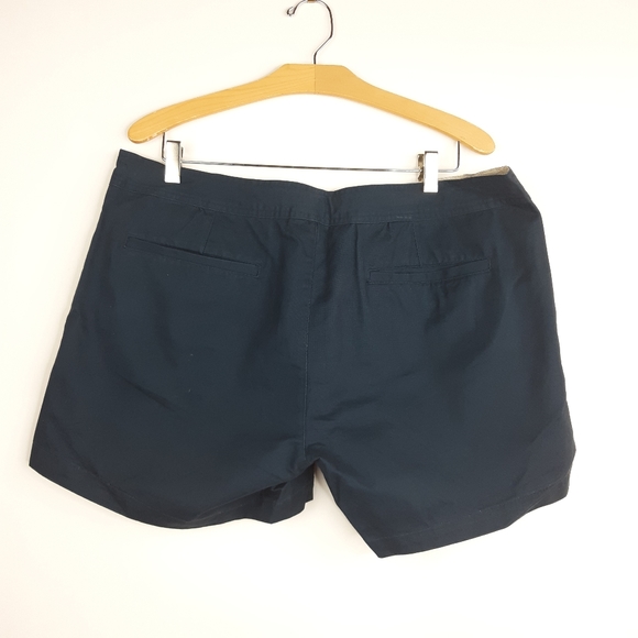 NWT Pair of Gander Mountain Shorts - Picture 4 of 11